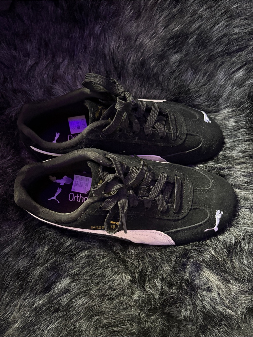 Puma Womens Black & Pink Suede Classic Sneakers size 7.5 (only worn once)